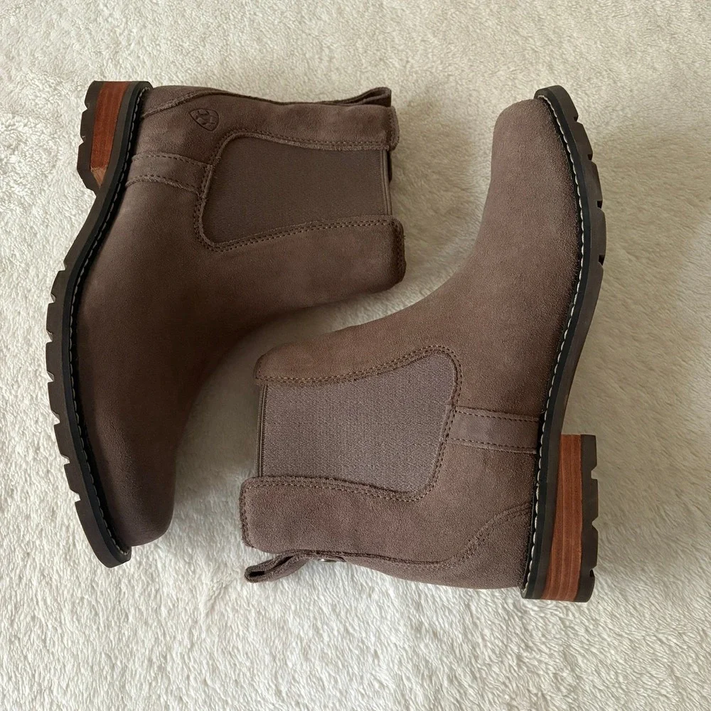Ariat new without